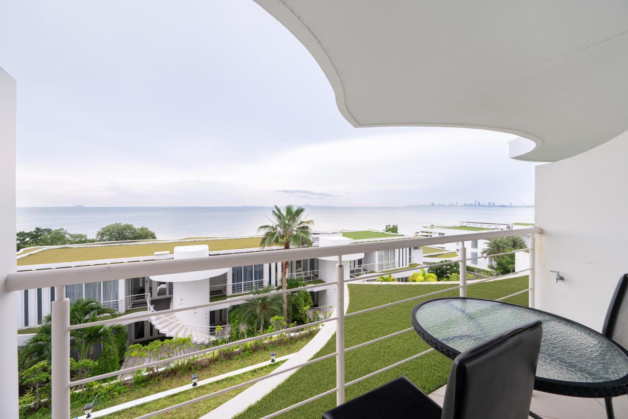 Pure Sunset Beach - Ocean View Room, Pattaya Na Chom Thian Exterior photo