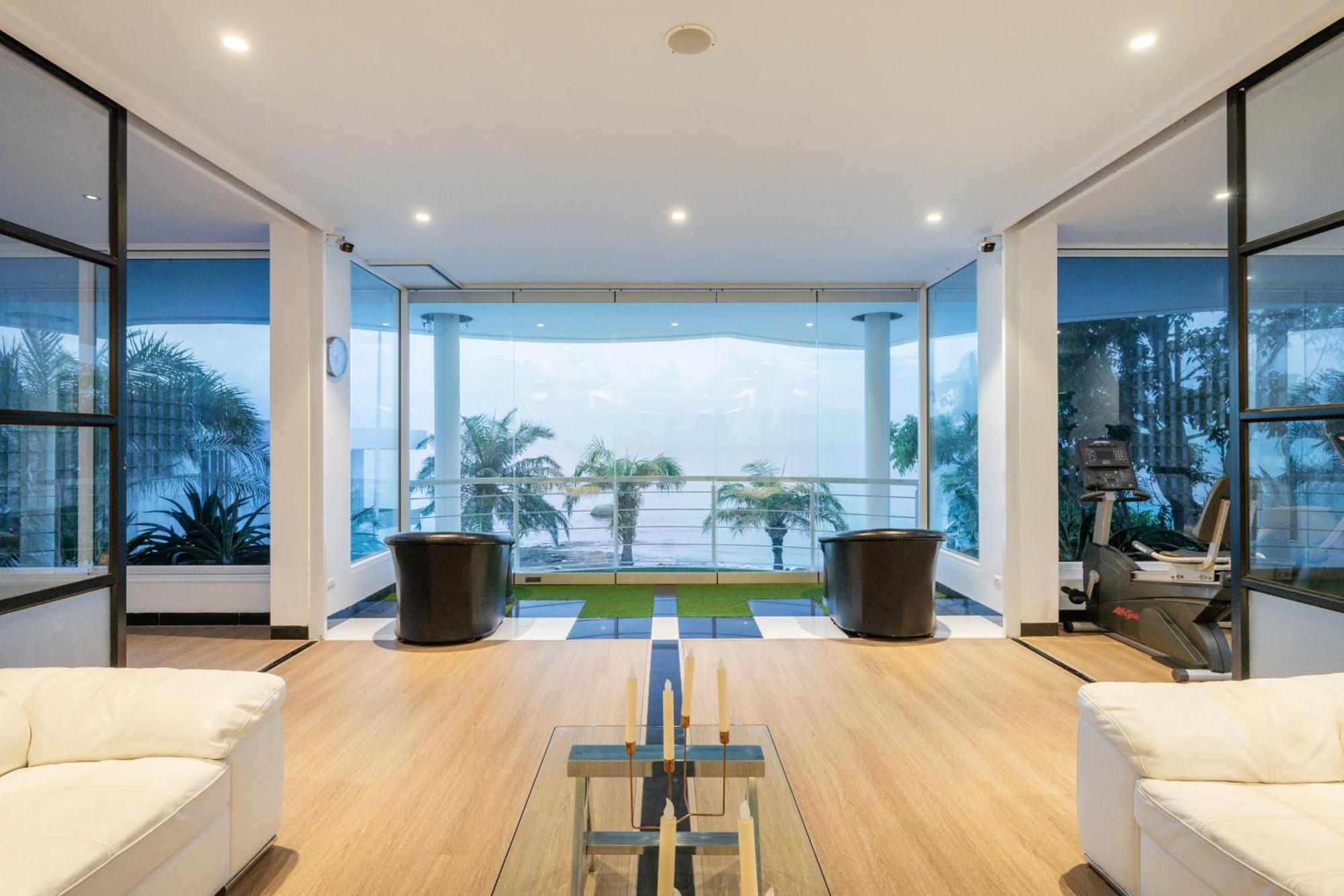 Pure Sunset Beach - Ocean View Room, Pattaya Na Chom Thian Exterior photo